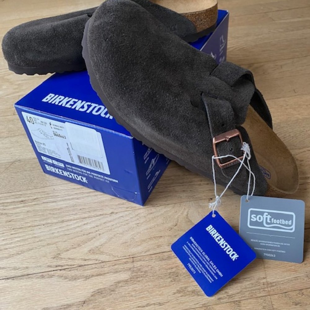 Birkenstock Boston Clog in Brown Suede Ladies Size 40